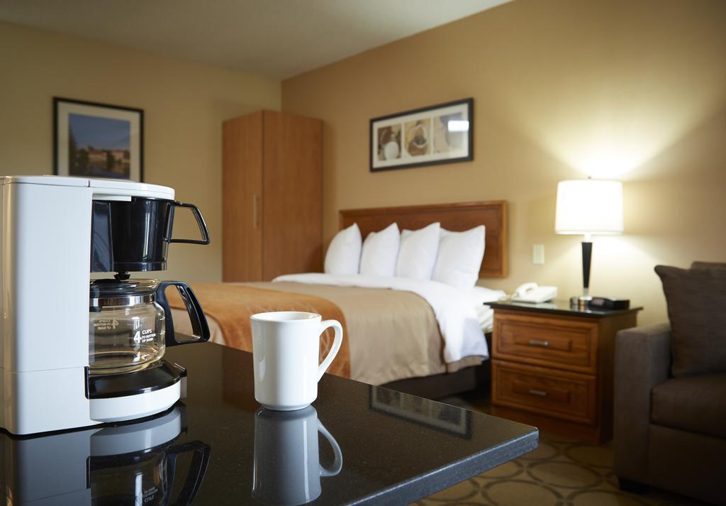 Comfort Inn South Shore Boucherville Zewnętrze zdjęcie